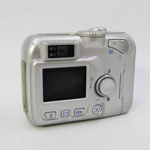 Nikon Coolpix 3100 digital camera - working, no accessories and cables