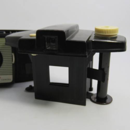 Vintage Kodak Brownie Cresta ll camera
