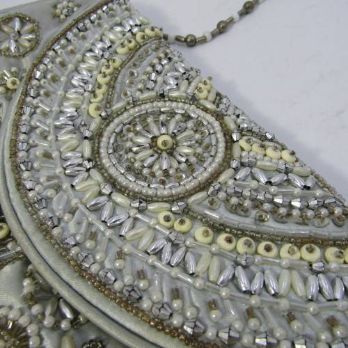 Vintage Ladies purse with beadwork