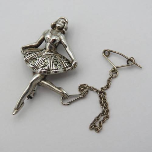 Pin Brooch Ballerina - Marcasite - Lovely safety chain