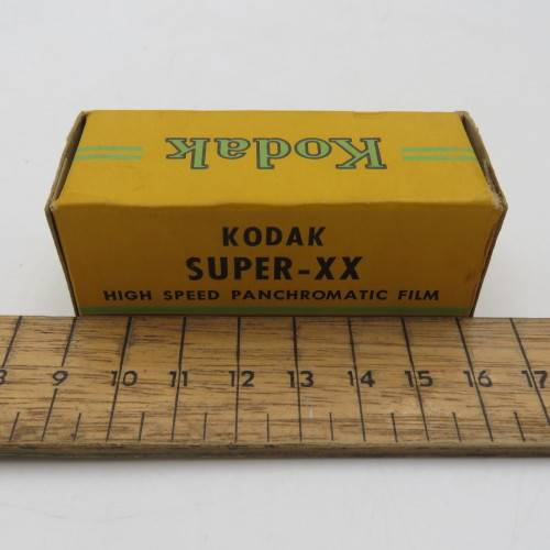 Kodak Super XX panchromatic film XX120-6x9 - Expired April 1950 - Unused and unopened