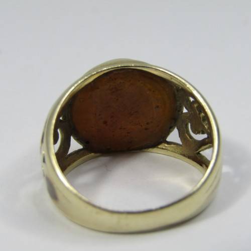 9kt Gold Mabe pearl ring with pattern - weighs 5,1g - size O