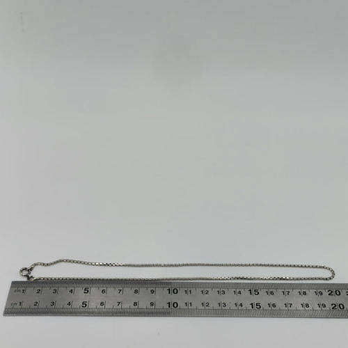 Silver necklace 41cm - weighs 6.9g