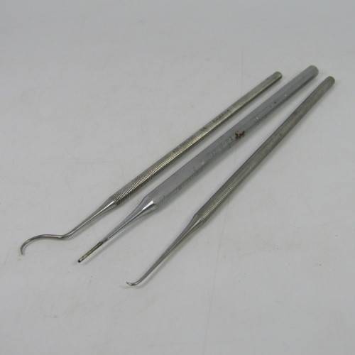 Lot of 7 different dentist tools