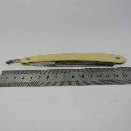 Vintage Clauss straight razor