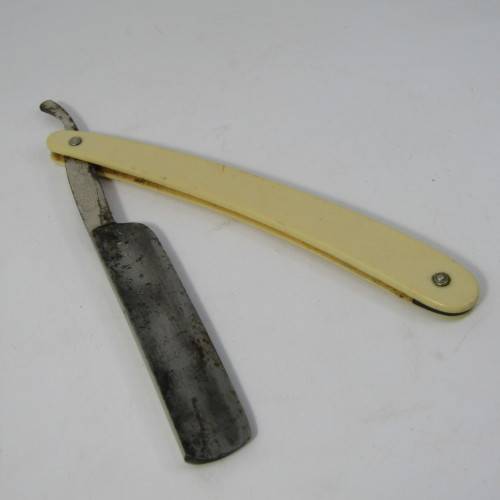 Vintage Clauss straight razor