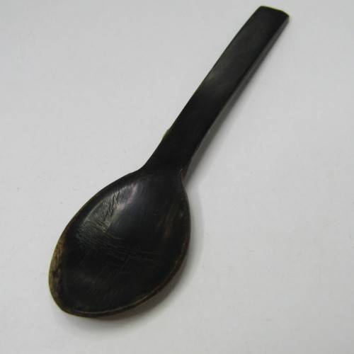 Set of 6 vintage horn spoons