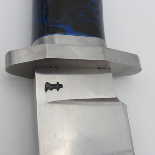 Large handmade fixed blade Bowie knife by Riaan Ras with certificate