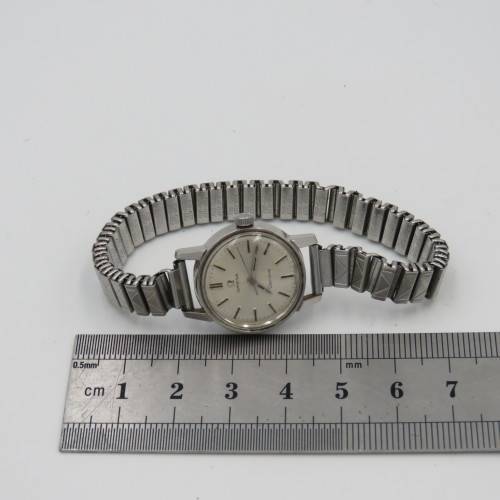 Vintage Omega Geneve manual wind ladies watch - working