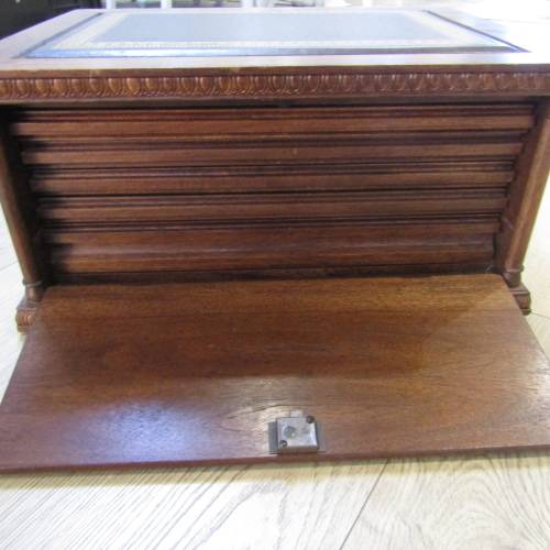 Beautiful wooden coin case with drawers and 100 slots for coins up to 43mm - no key