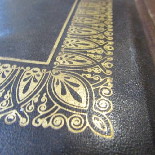 Beautiful wooden coin case with drawers and 100 slots for coins up to 43mm - no key