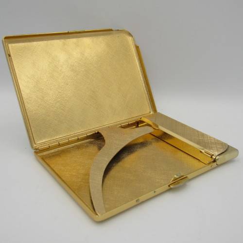 Vintage Arcote International cigarette case with lighter