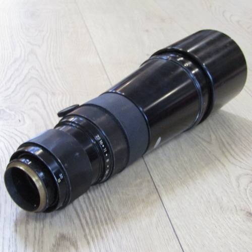 Vintage Pentax Asahi Takumar 1:45 / 500 mm lens in case - some fog in lens