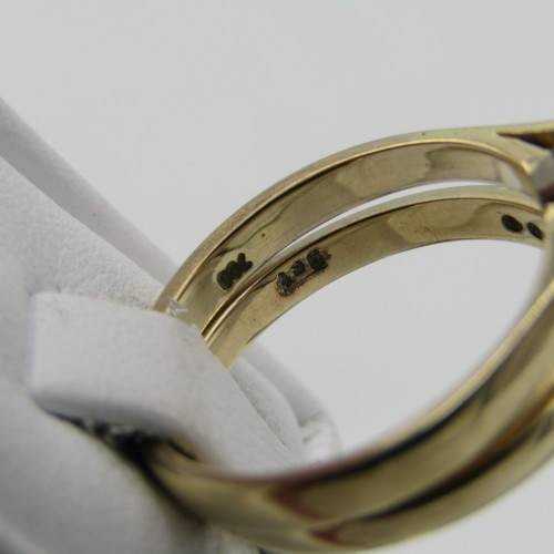 9kt Yellow Gold diamond ring wedding set with about 0,70ct diamond