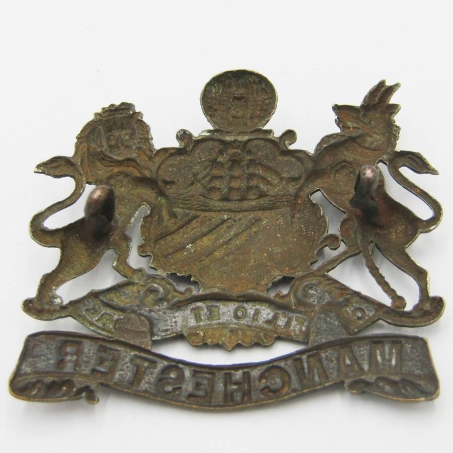 Royal Army Manchester regiment cap badge