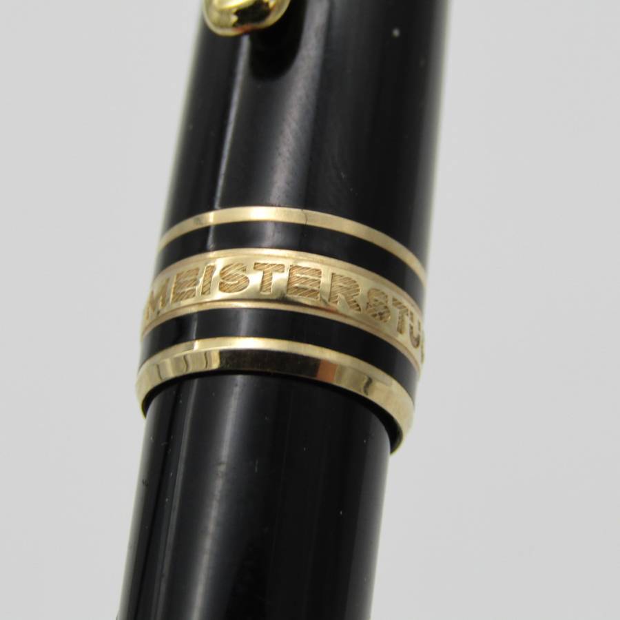Mont Blanc Meisterstuck roller ball pen in box - serial #KB251343