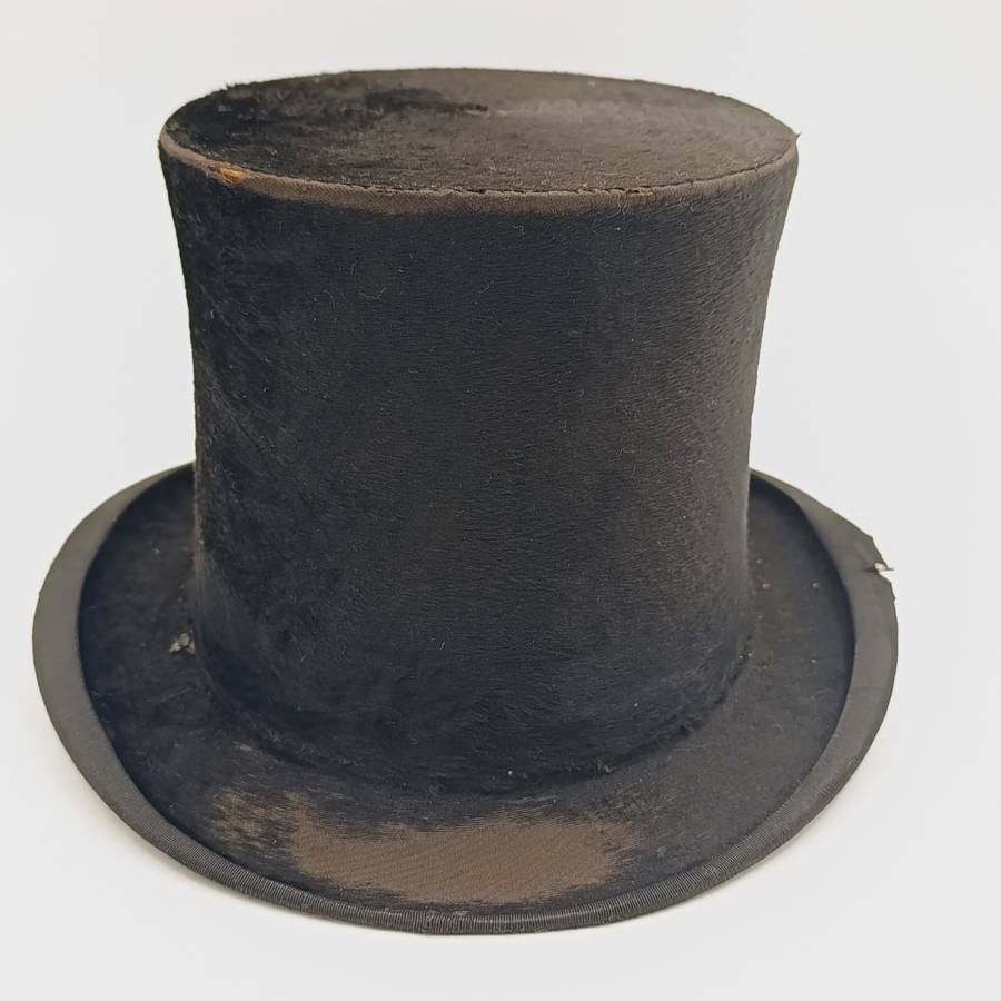 Antique De Wet Bros. Stellenbosch top hat