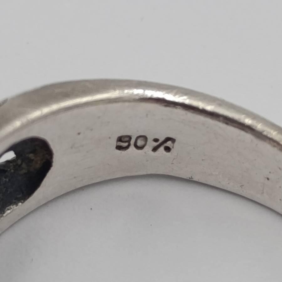 Vintage sterling silver ring - size R - weighs 6.3g