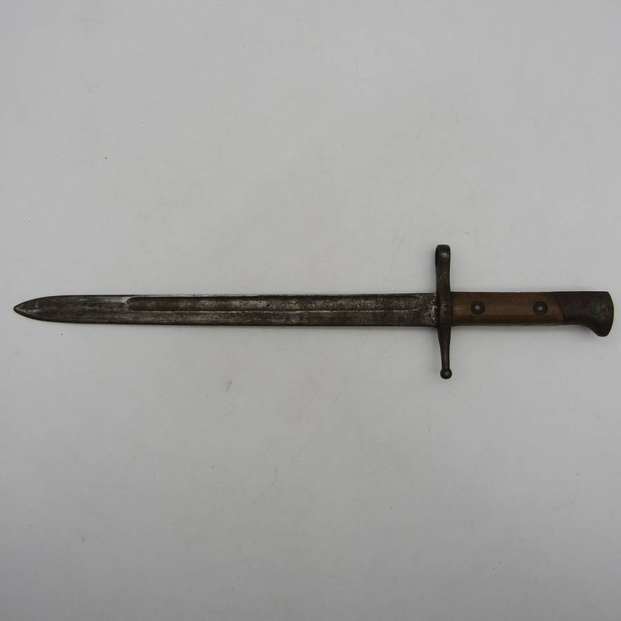 Italian M1891 Mannlicher Carcano rifle bayonet with sheath - Sheath brass is loose