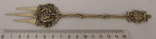 Hallmarked Silver fork - as per photo(price reduced with R50)