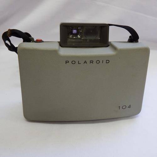 Polaroid 104 land camera