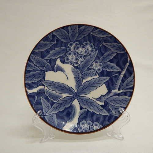 Beautiful white and blue flower pattern porcelain plate