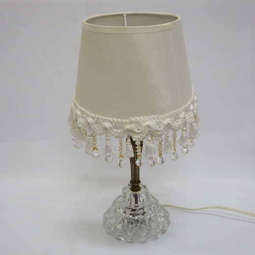 Vintage White table lamp  - glass stand - electrical - Height : 38 cm