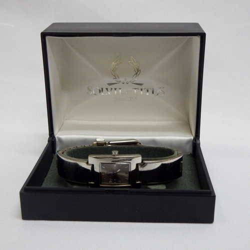 Solvil et Titus quartz ladies fashion watch in original box