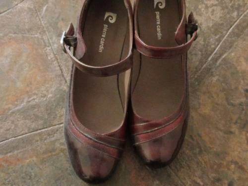 Elegant lady shoes