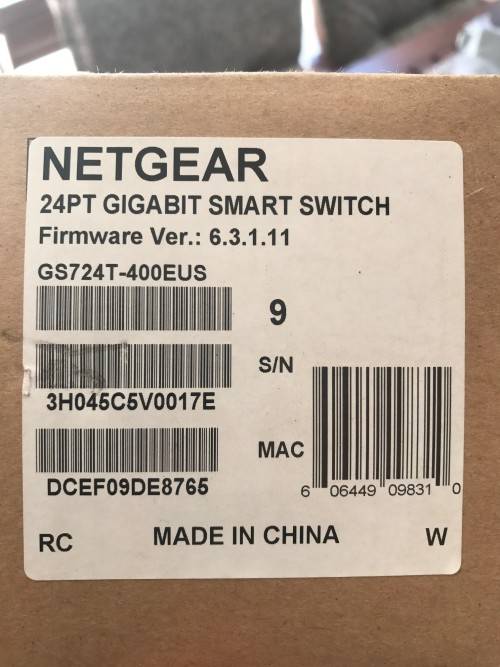 1 x Netgear 24 Port Gigabit Smart Switch ¿ P/no: GS724T-400EUS ¿ (brand new in box)