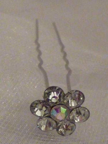 Set of 5 Diamante flower hair pins for Brides and Bridesmaids - Free parcel post