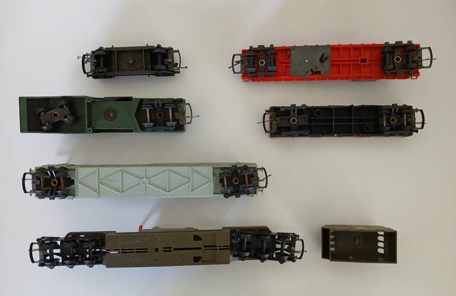 TRIANG items for model railroad