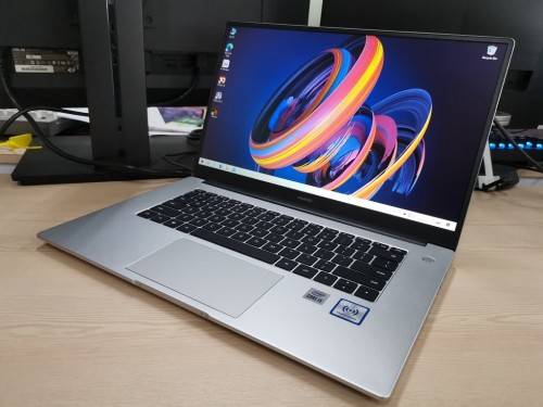 Huawei matebook d15