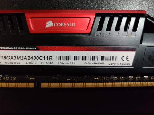 VENGEANCE® Pro Series  16GB (2 x 8GB) DDR3 DRAM 2400MHz C11 Memory set