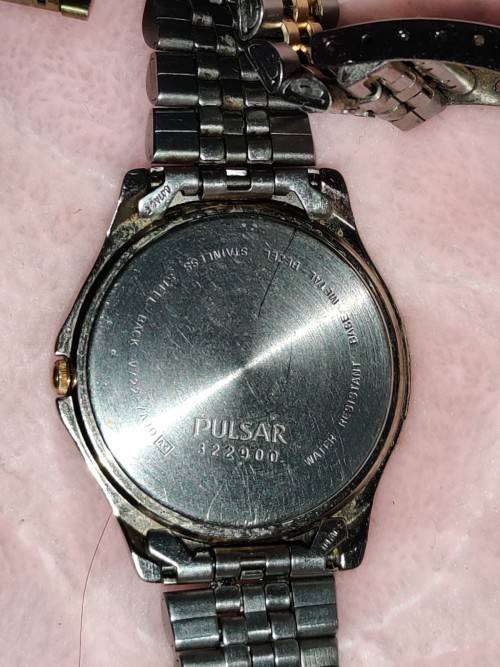 LOT VINTAGE GOLD JEWELRY AND WATCHES