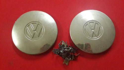 Vintage VW hubcaps - unknown model