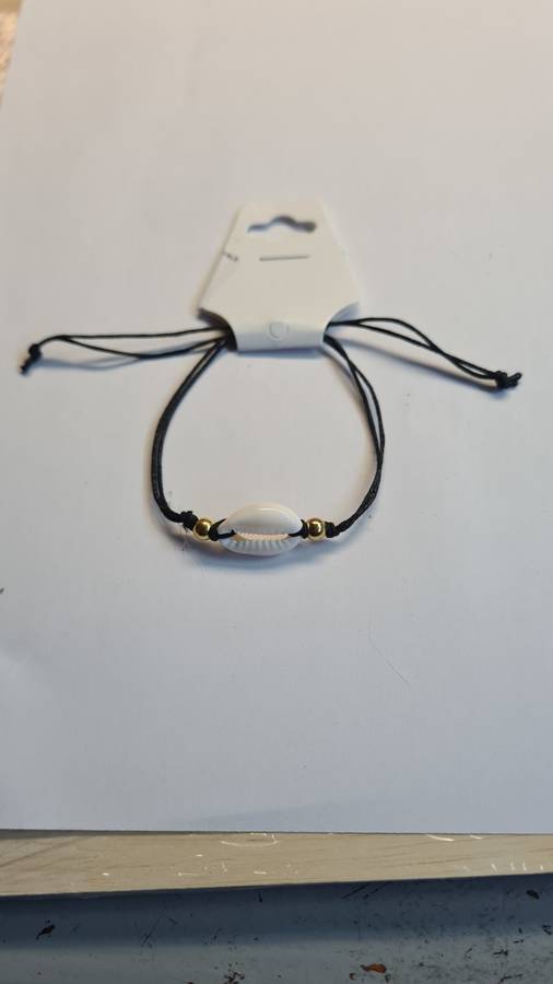 Bracelet  with cowrie shell