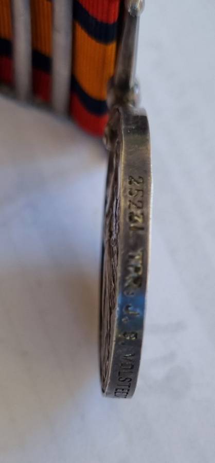QUEENS SOUTH AFRICA MEDAL - COMMANDER IN CHIEFS BODYGUARD