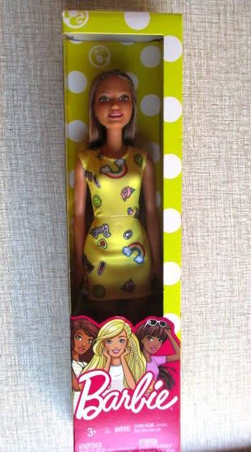 Barbie doll - NEW IN BOX - light brown hair