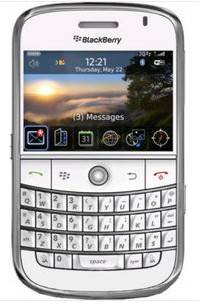 Genuine Blackberry Bold 9000 Smart Phone Boxed with all accessories Unlocked 3G White