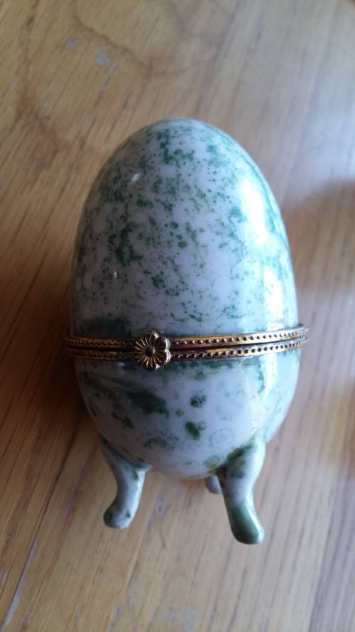 Beautifull Faberge style Egg Trinket box