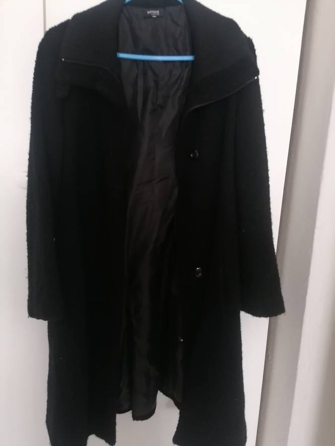 Bernardi Collection!! Long Ladies Coat - Size M