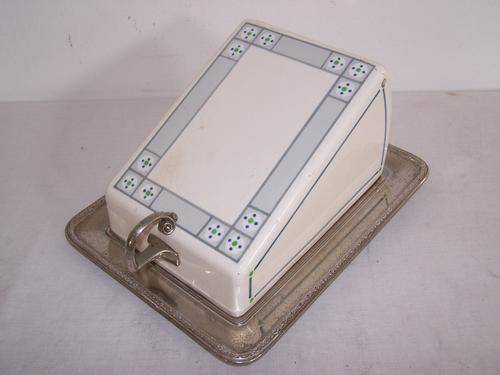 butter / cheese dish ... so unusual!