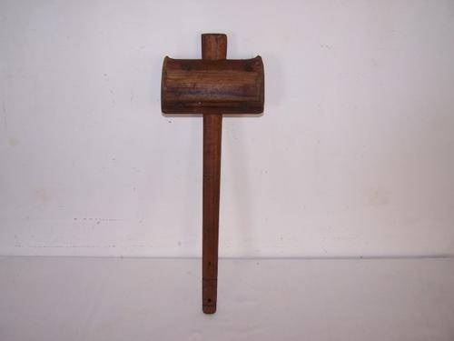 wooden mallet ... an unusual one !!!