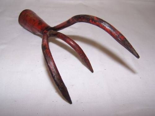 s cultivator ... great decor & useful hooks !!!