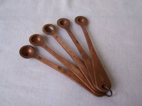 spoons ... 5 graded copper ones !!!