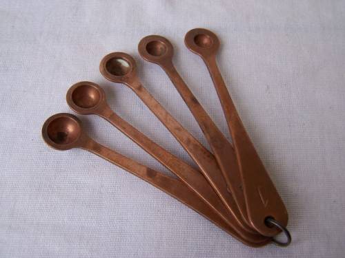 spoons ... 5 graded copper ones !!!