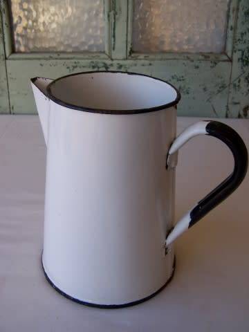 jug ... of enamel !!!