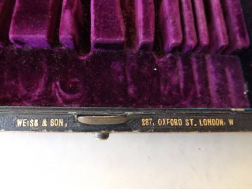 instruments ... belonging to a dentist !!!