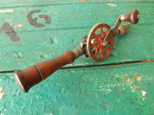 hand drill ... millers falls - a stuck eggbeater !!!